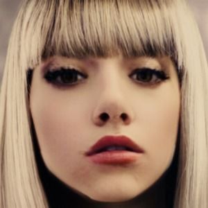 Meet your Posher, Eva